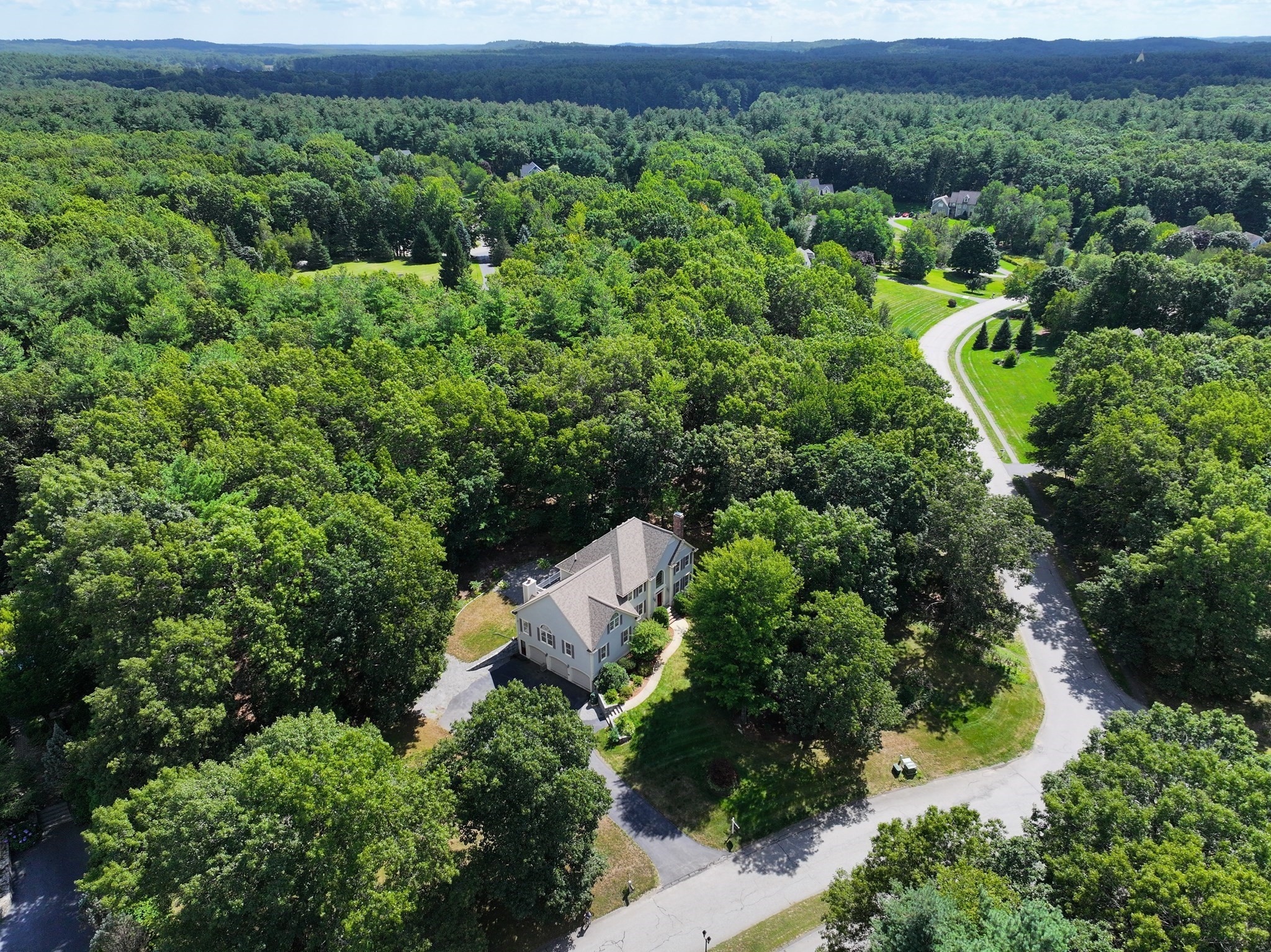 78 Duck Pond Dr Property Photo 2