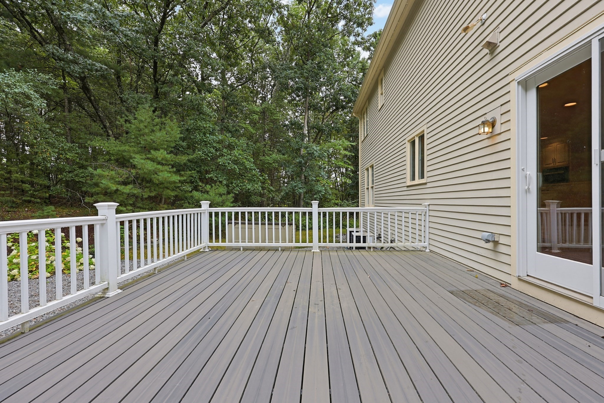 78 Duck Pond Dr Property Photo 35