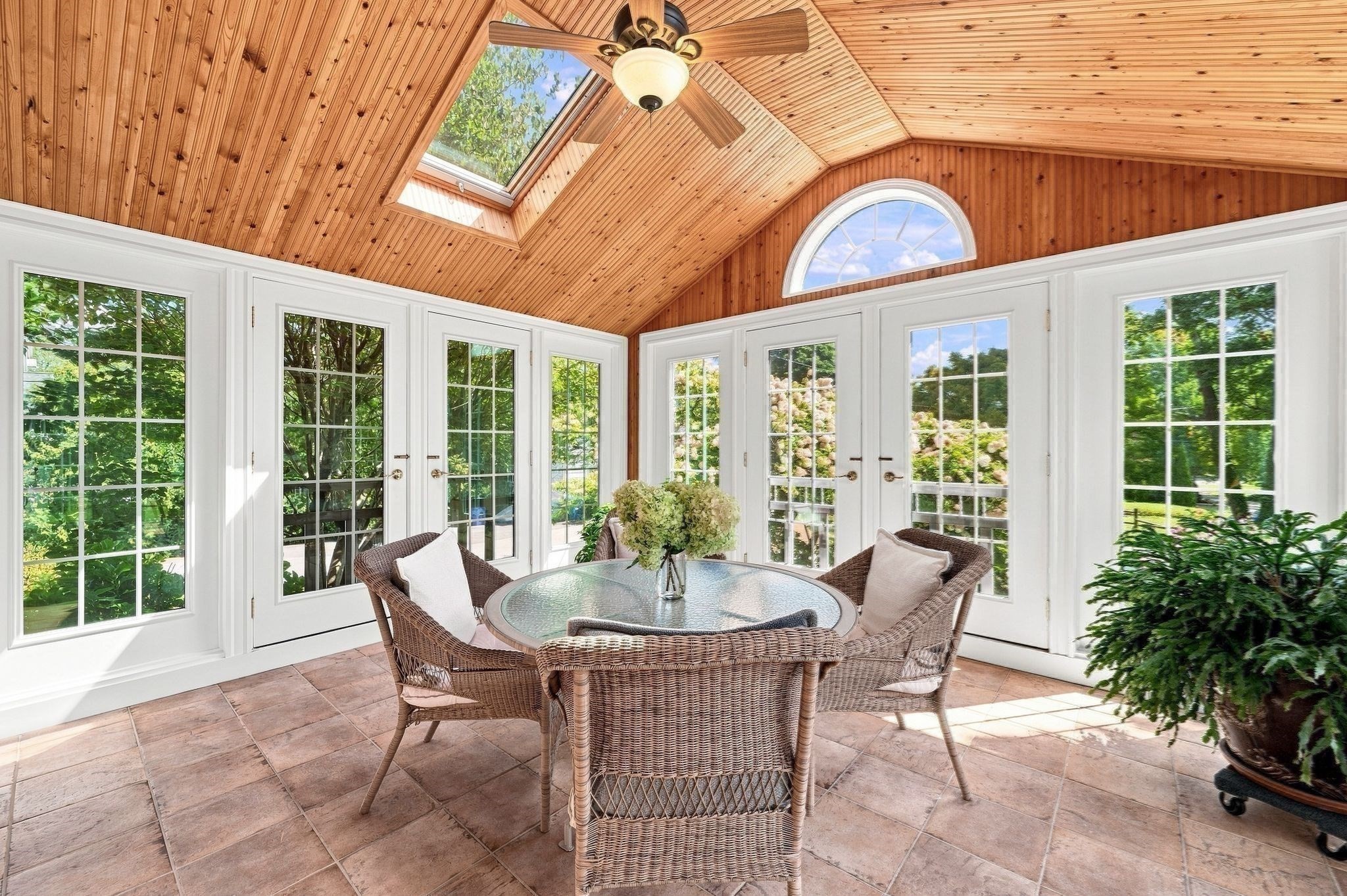 5 Ticehurst Lane Property Photo 8