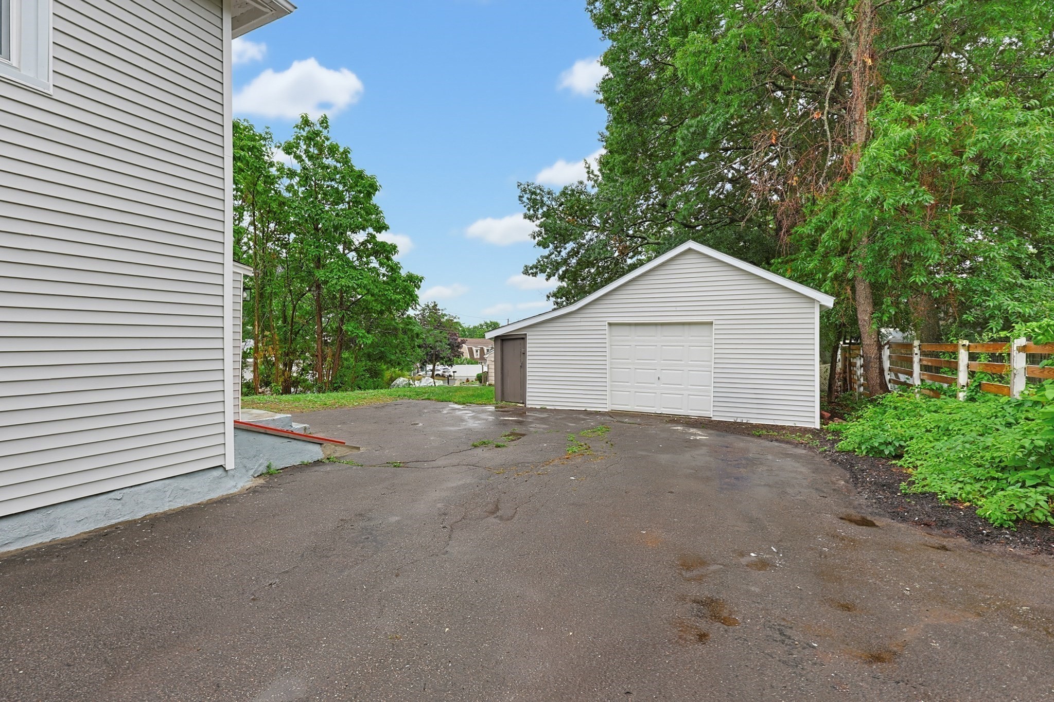 4 Ryan St Property Photo 30