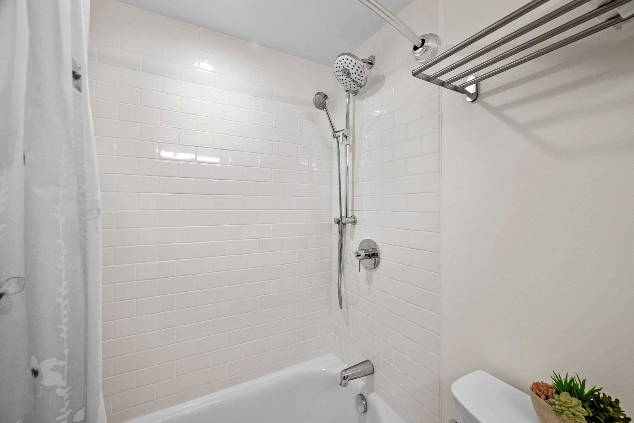 8-12 Museum Way # 329 Property Photo 23