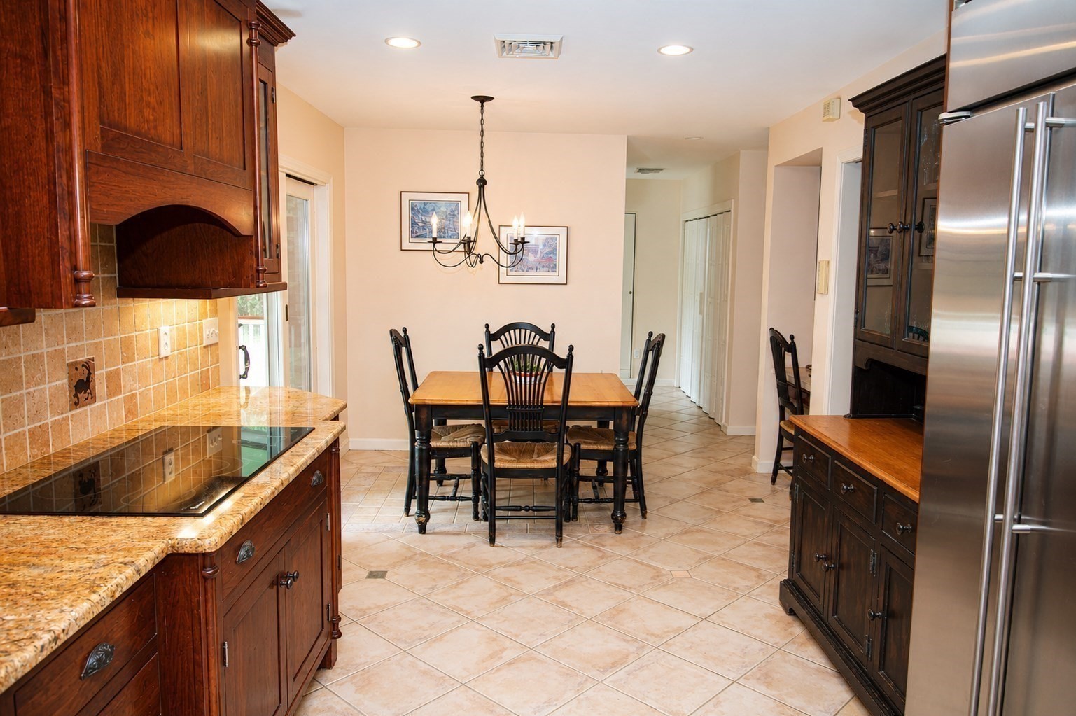 52 Brentwood Property Photo 12