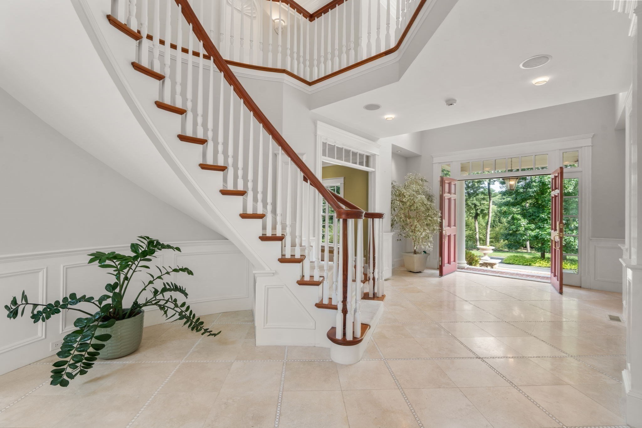 5 Hamlins Crossing Property Photo 11