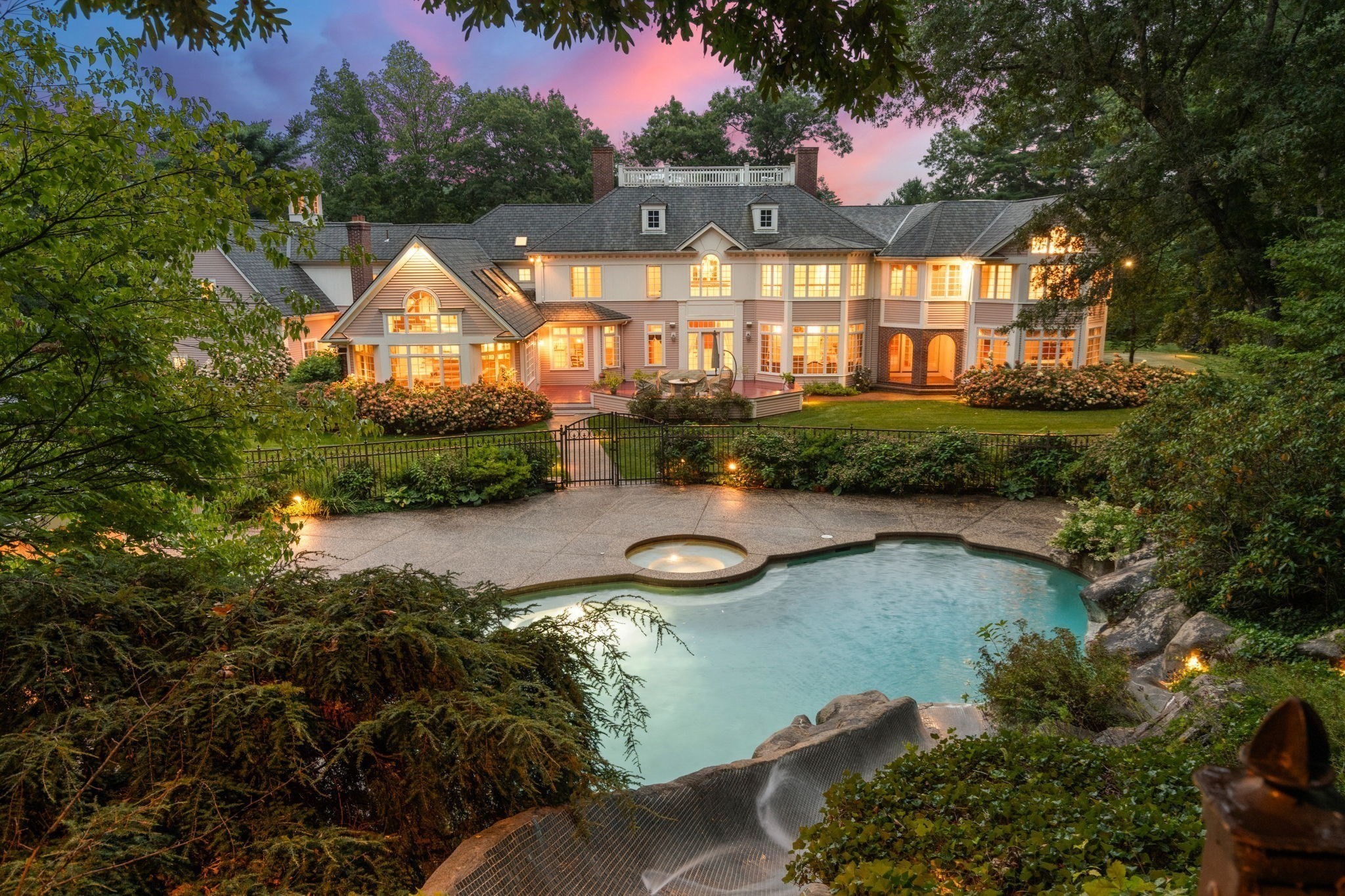 5 Hamlins Crossing Property Photo 37