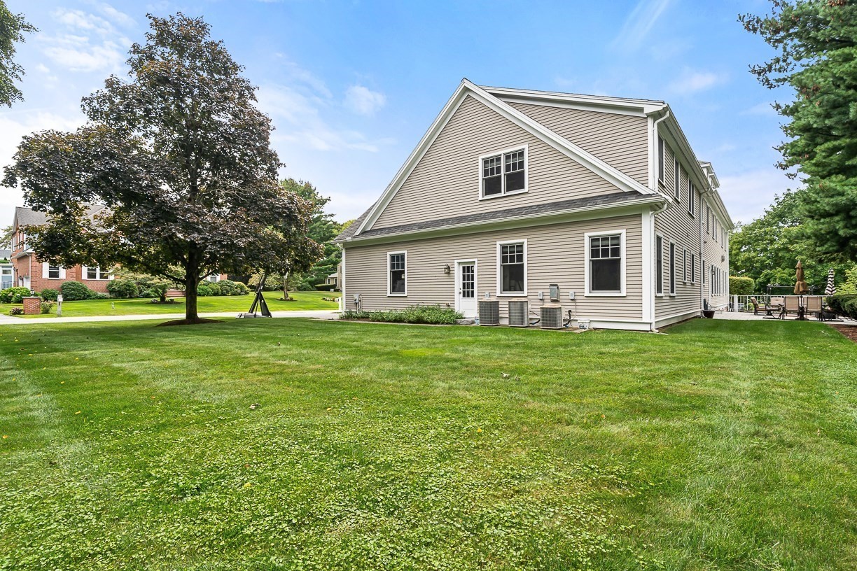 37 Mayflower Road Property Photo 4