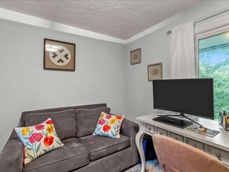 21 Woodvale Ave Property Photo 22