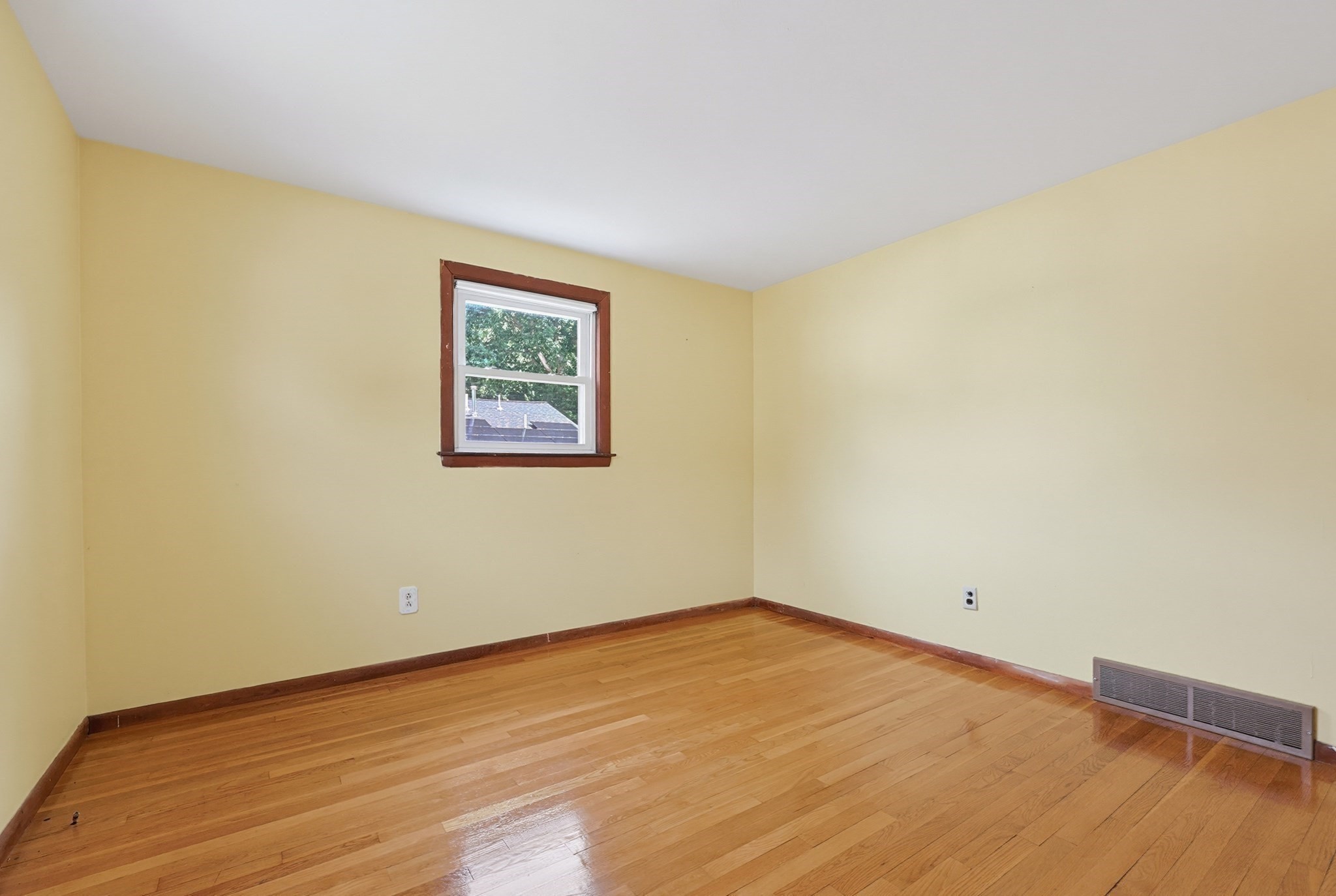 135 Crane St Property Photo 15