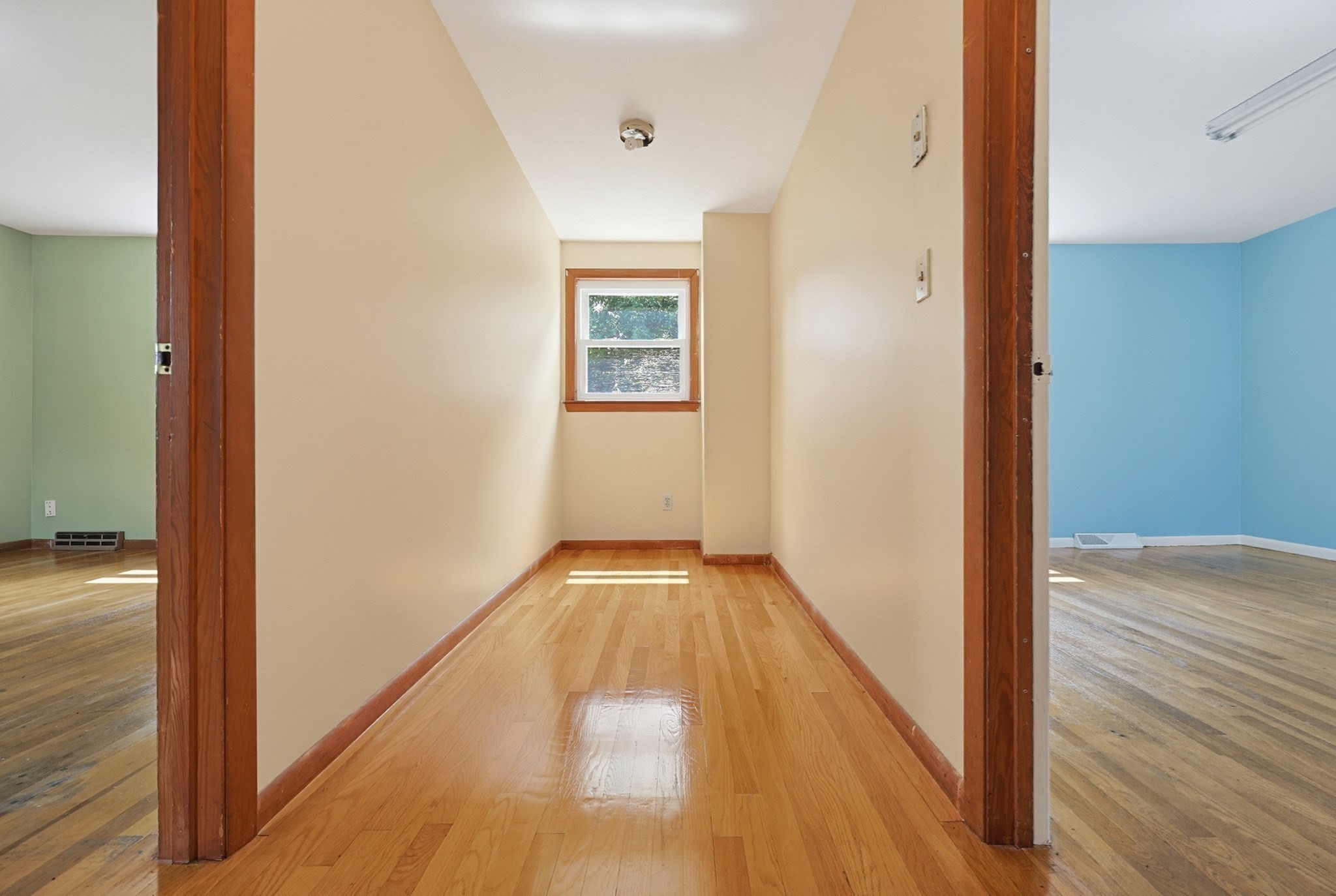 135 Crane St Property Photo 22