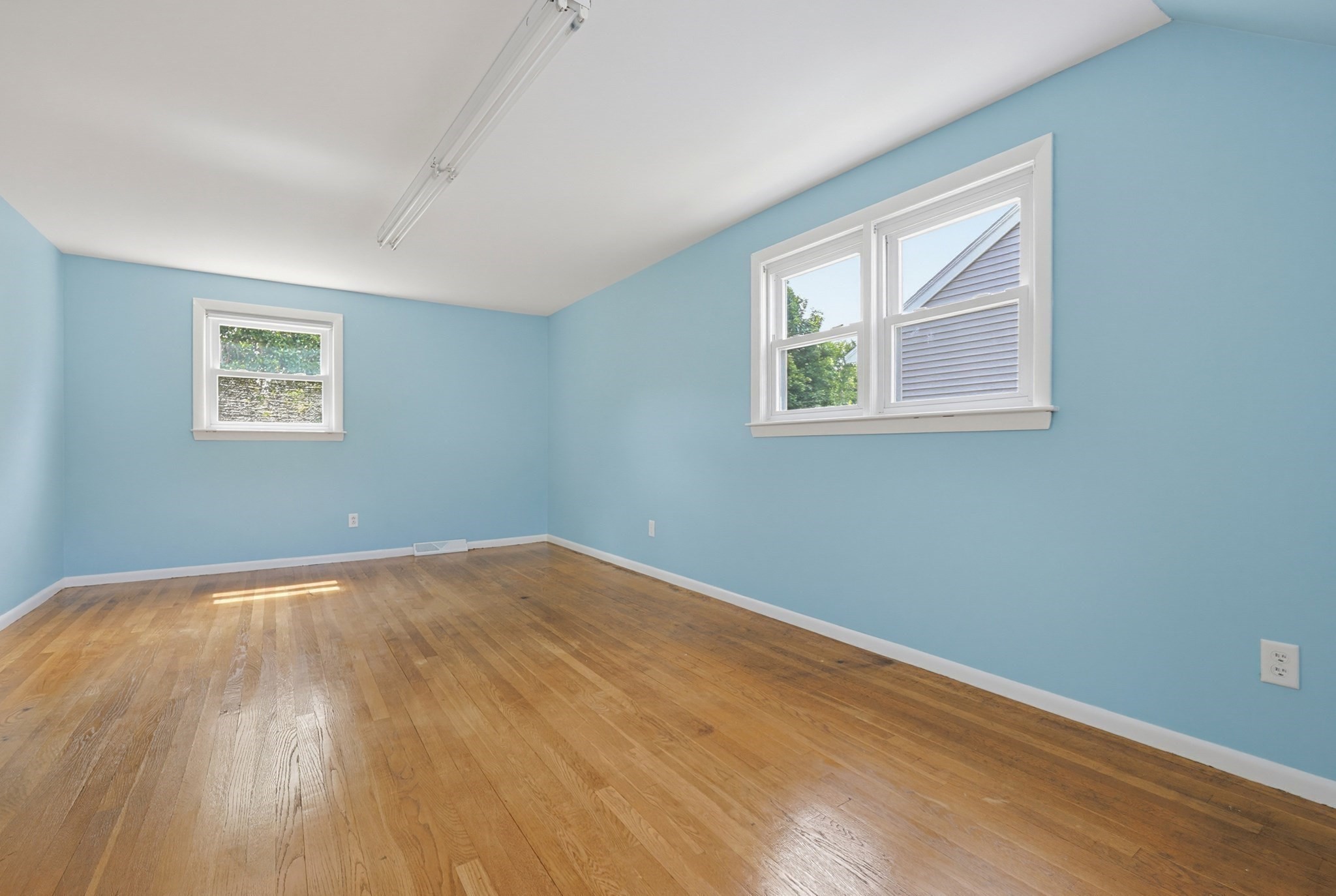 135 Crane St Property Photo 24