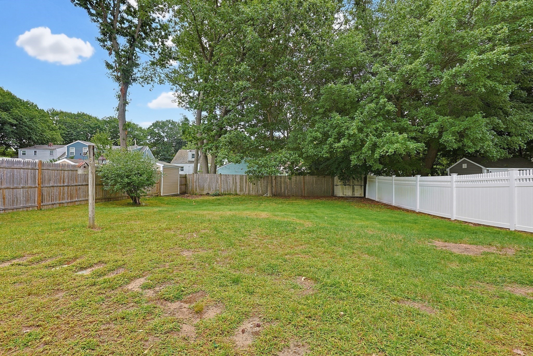 135 Crane St Property Photo 27