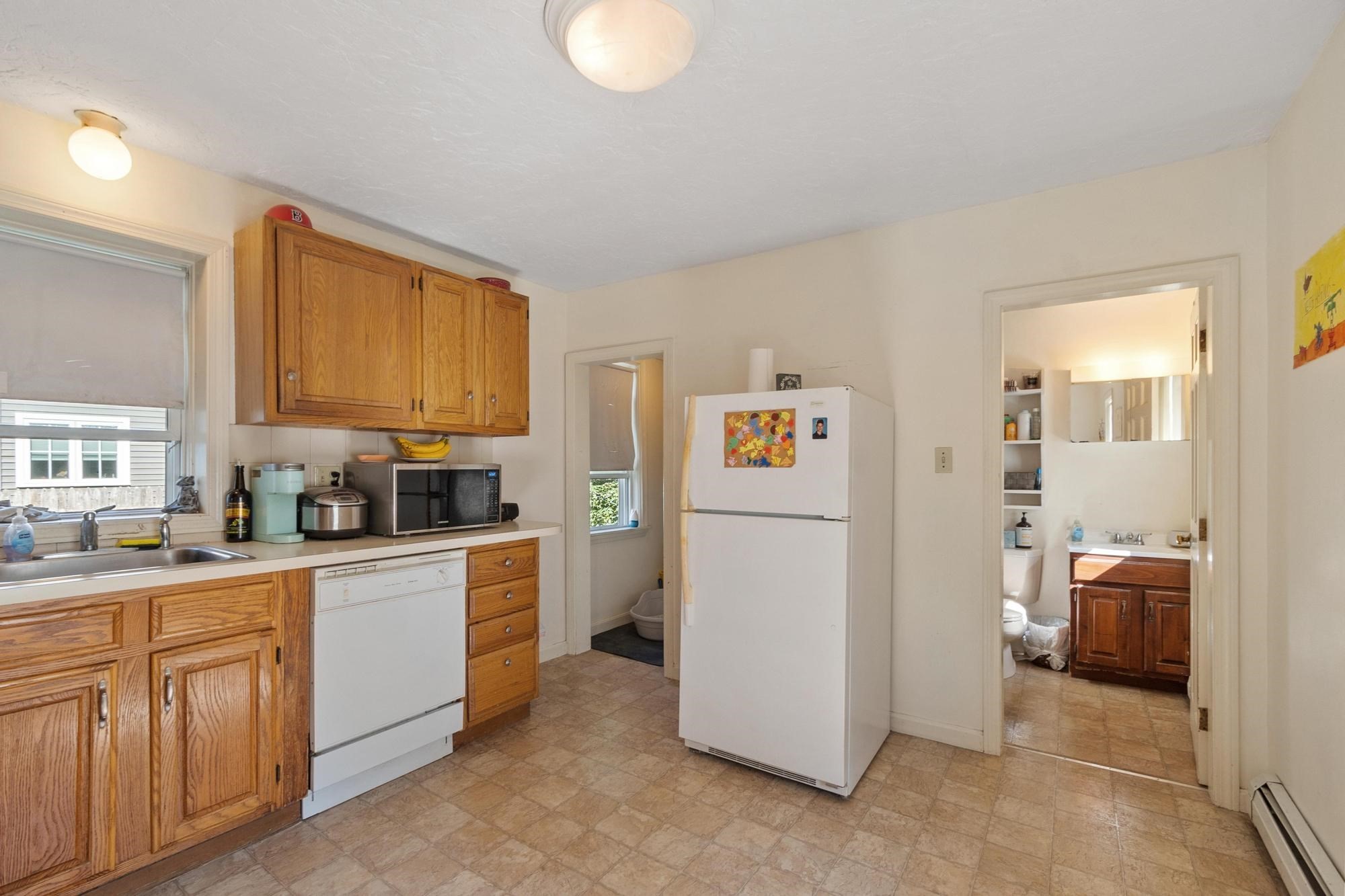 53 Summer St Property Photo 12