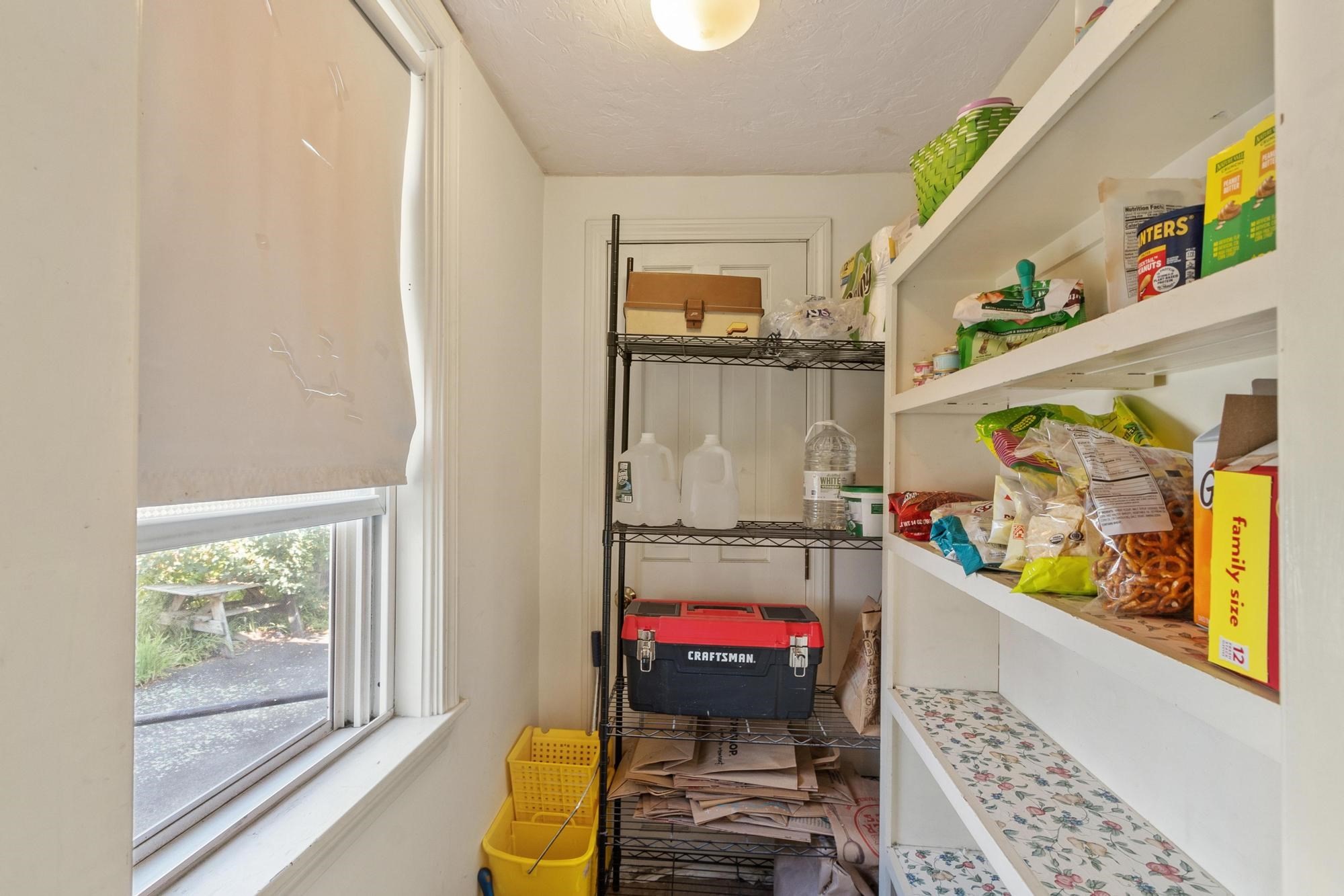 53 Summer St Property Photo 15