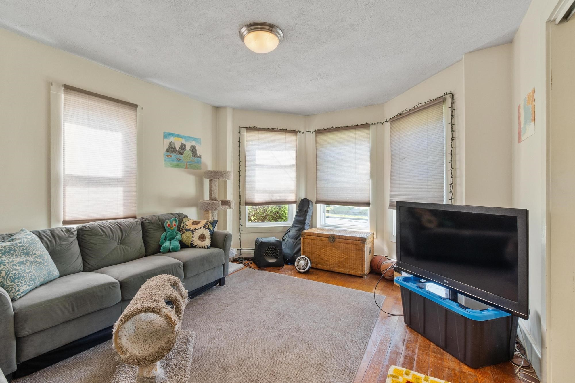 53 Summer St Property Photo 17