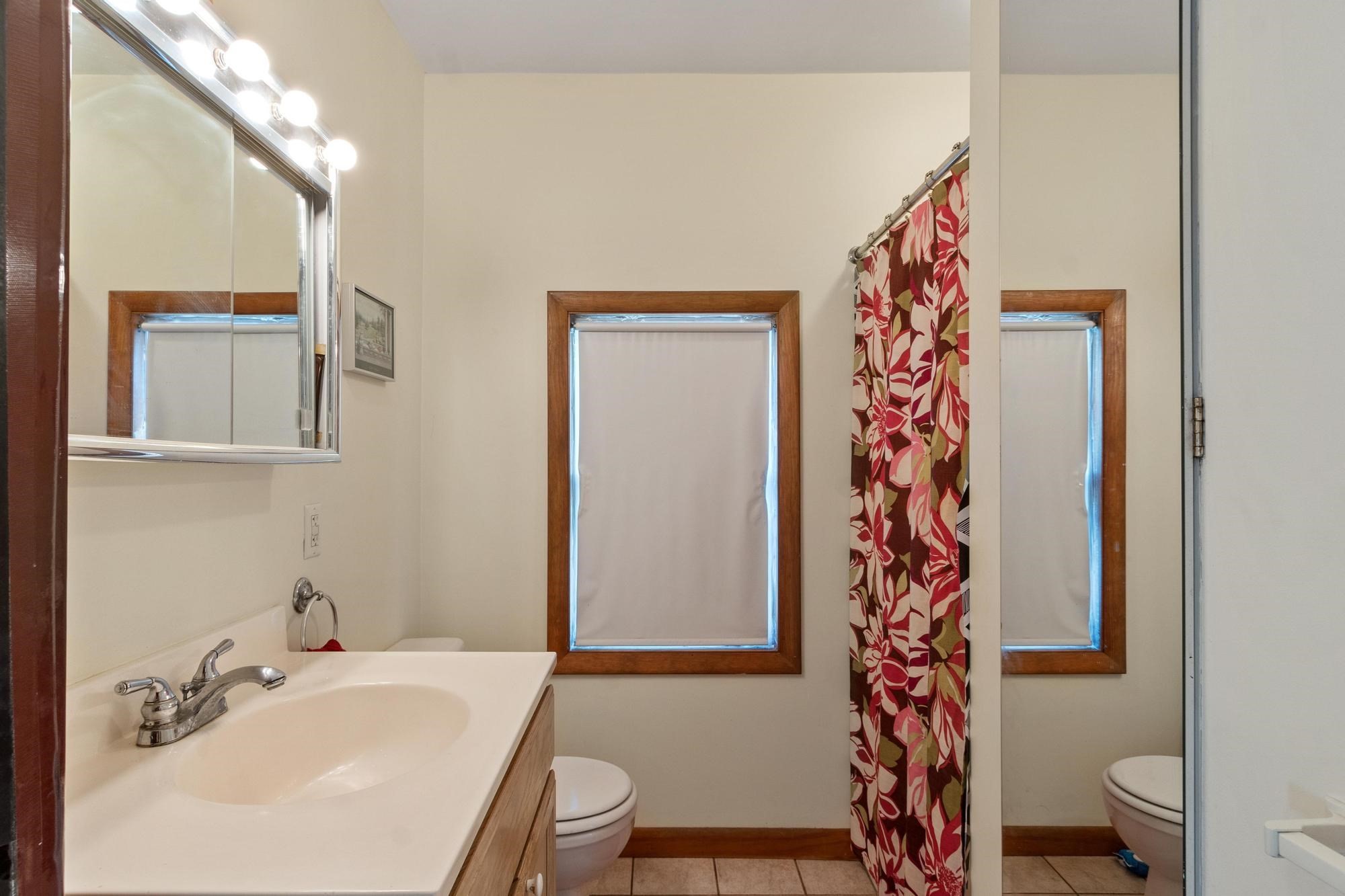 53 Summer St Property Photo 36