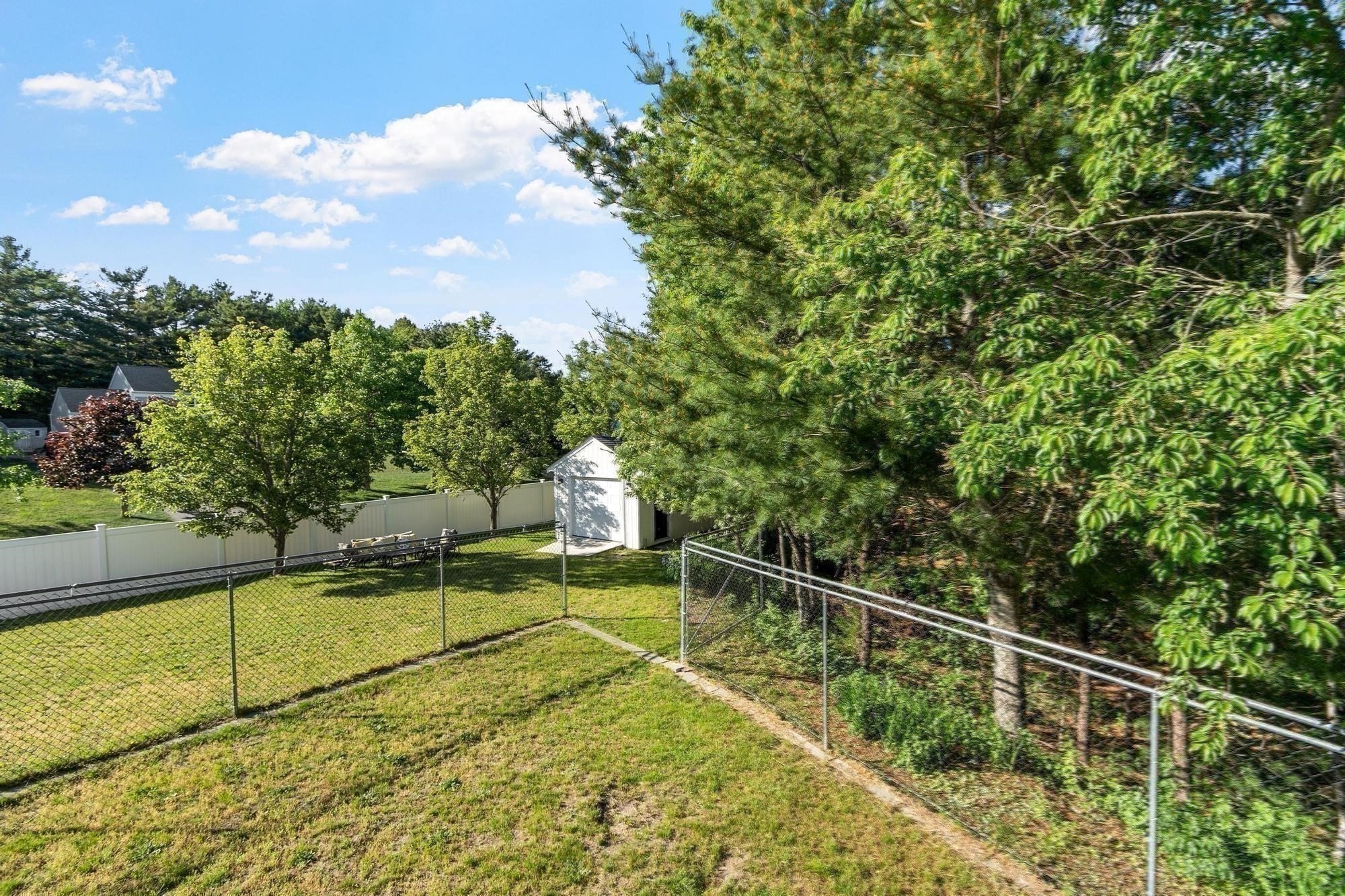 131 Nathan Ln Property Photo 27