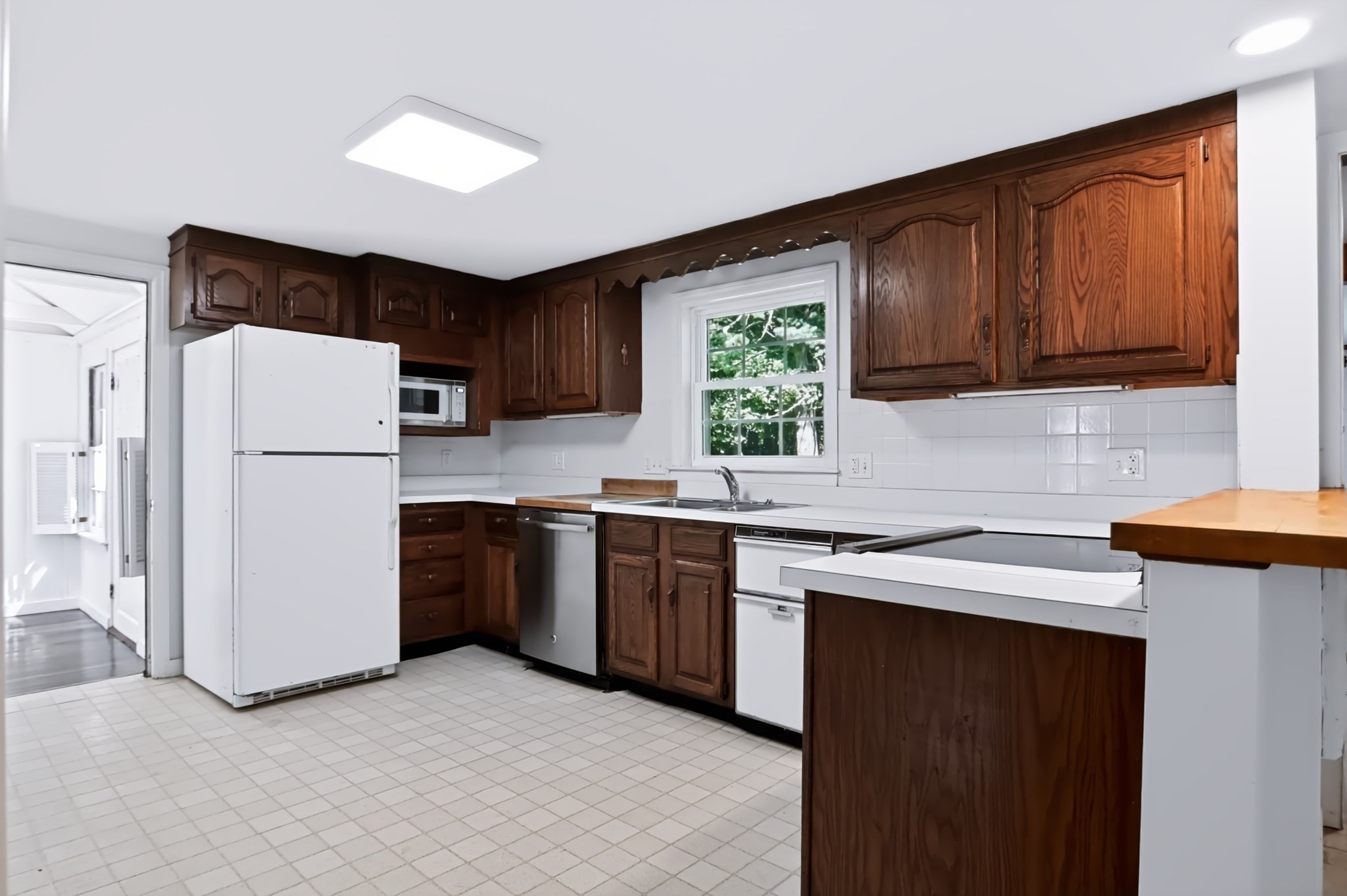 10 Damon Rd Property Photo 8