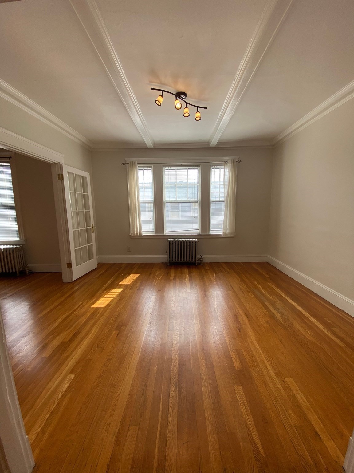 106 Kenoza Avenue # 6 Property Photo 3