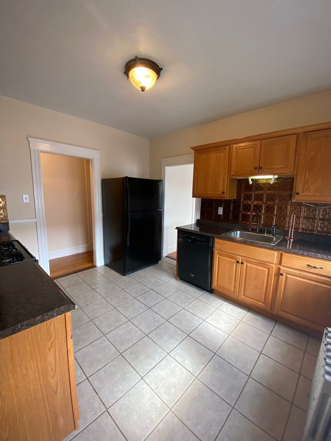106 Kenoza Avenue # 6 Property Photo 10