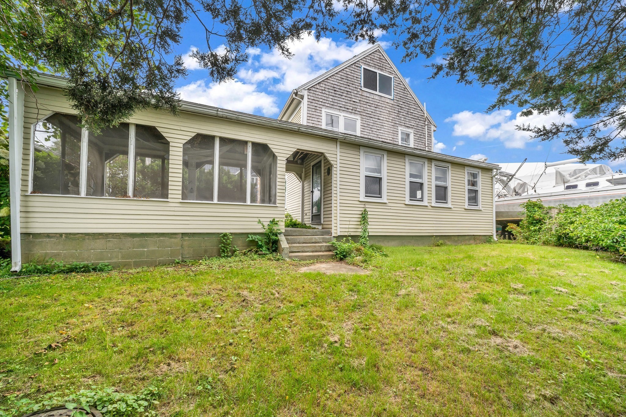360 Merrimac Property Photo 2