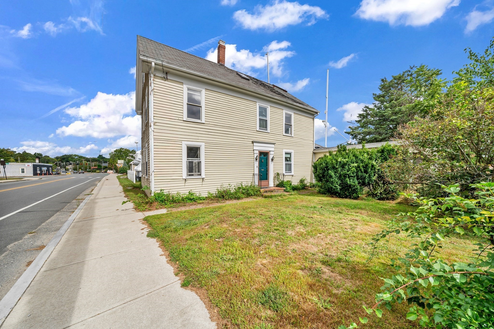 360 Merrimac Property Photo 5