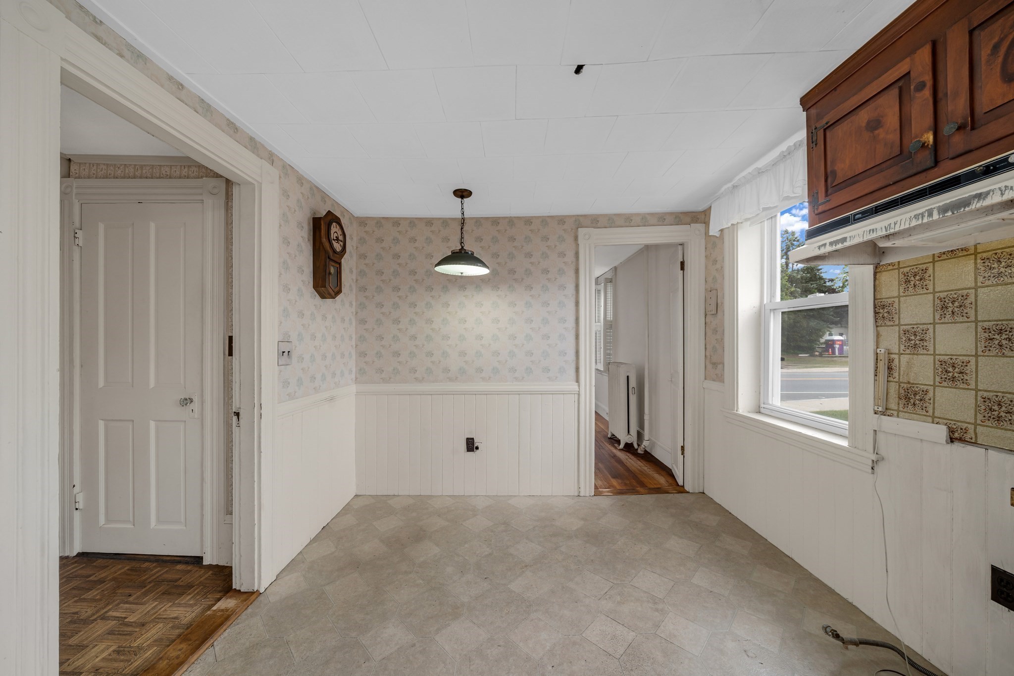 360 Merrimac Property Photo 15