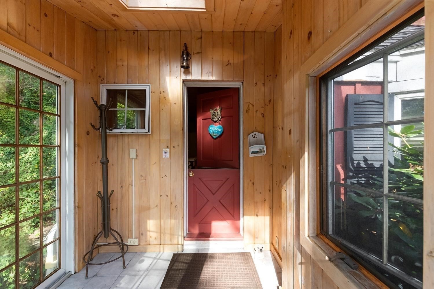350 Washington Street Property Photo 6