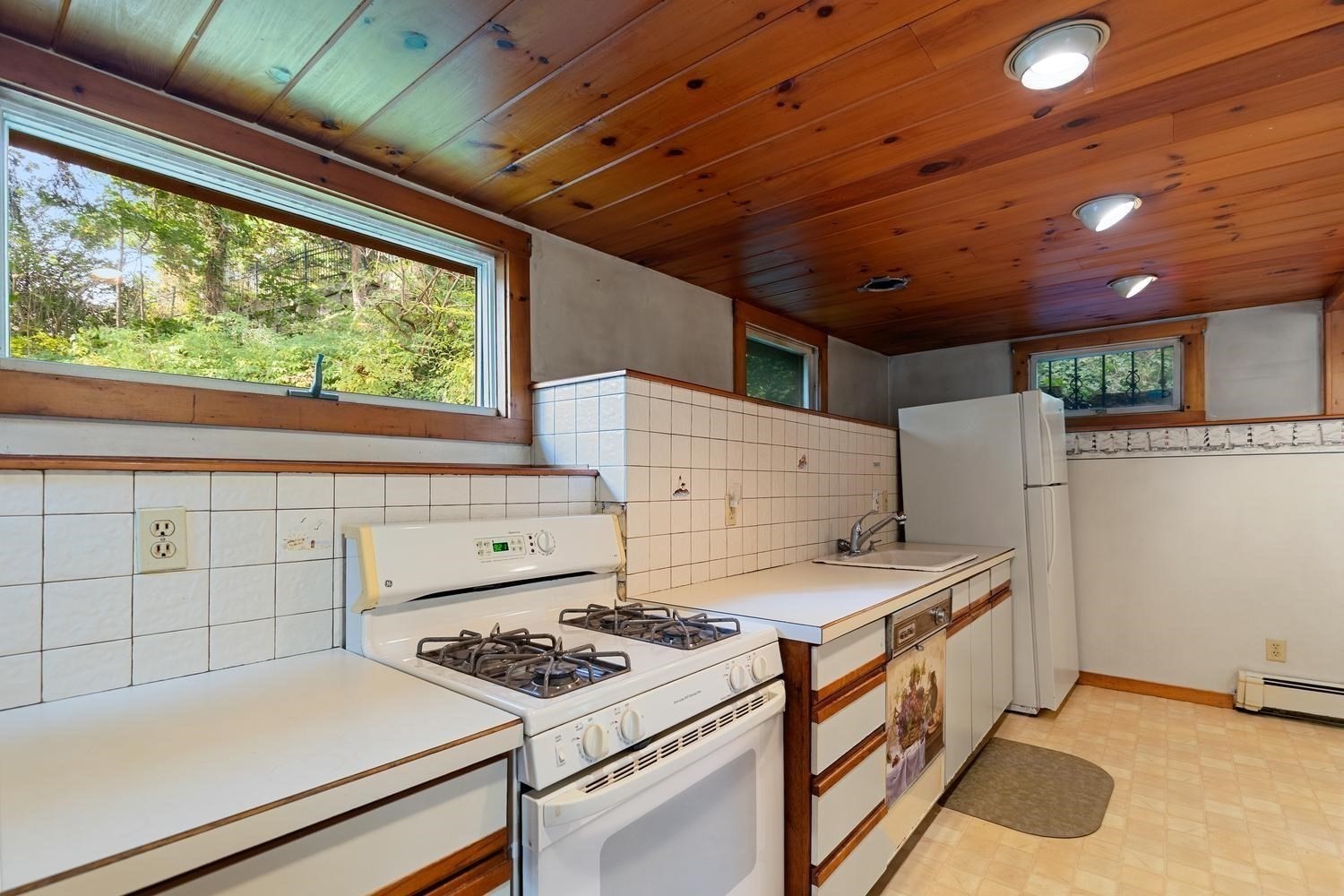350 Washington Street Property Photo 7