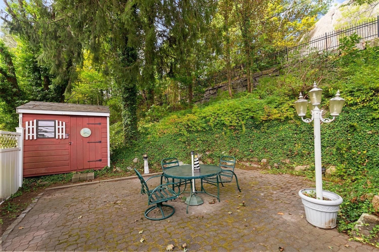 350 Washington Street Property Photo 35