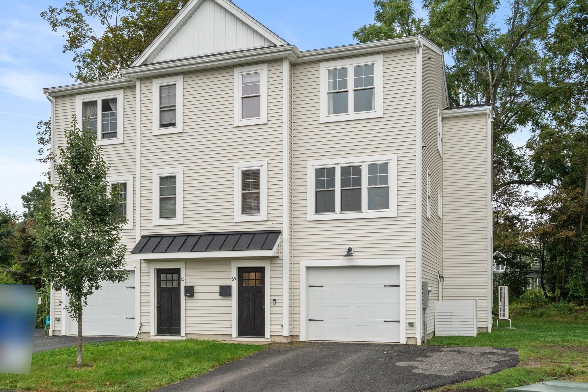 65 Castine St. Property Photo 2