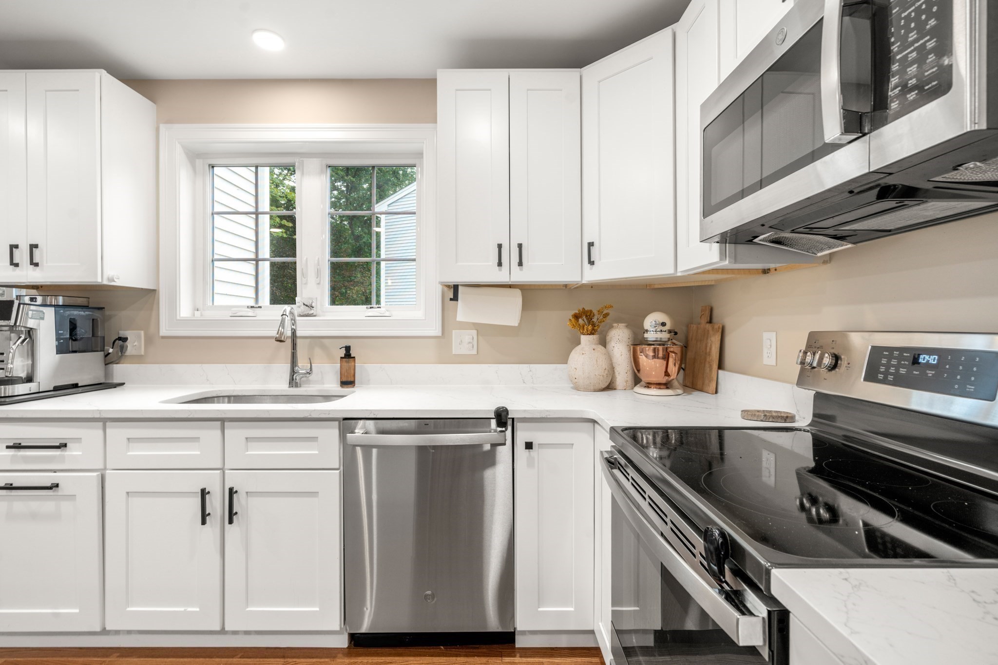 65 Castine St. Property Photo 10