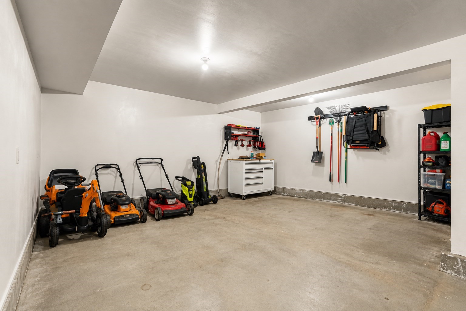 65 Castine St. Property Photo 33