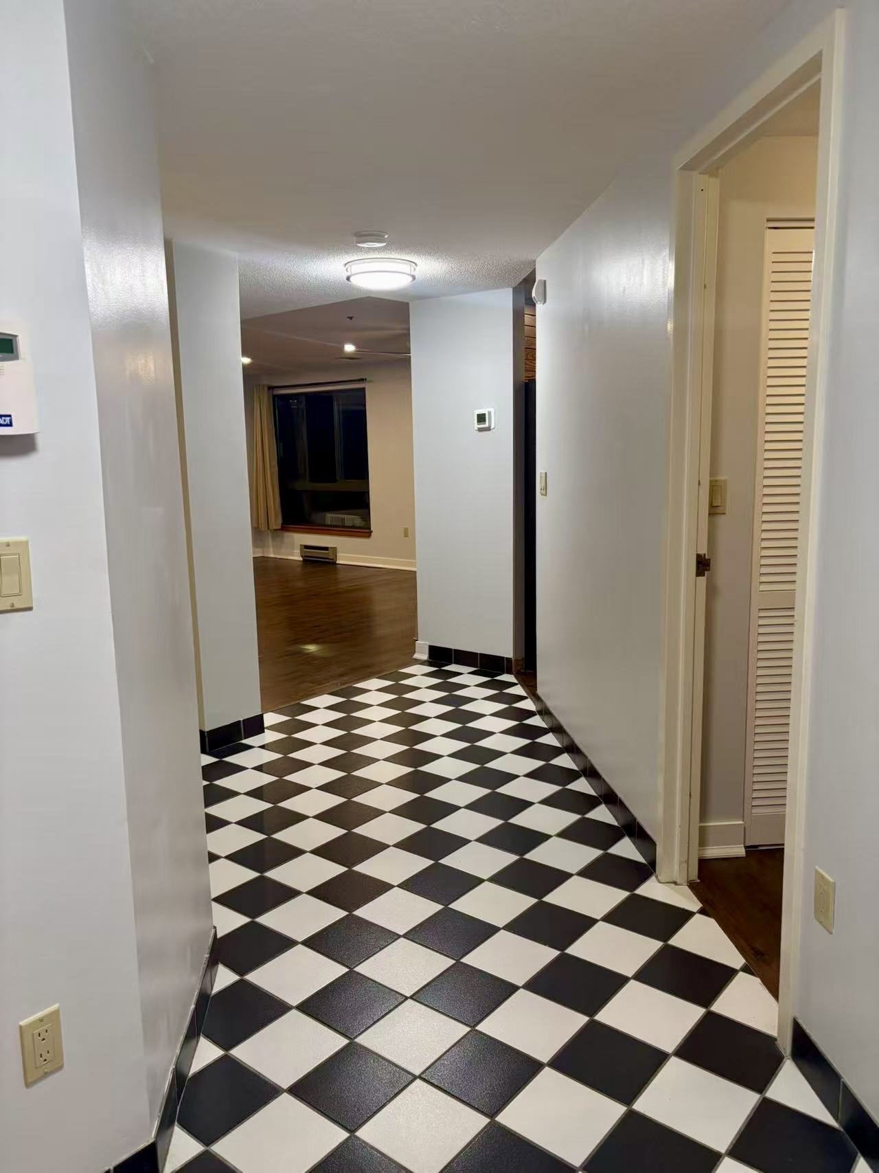 200 Burkhall # 205 Property Photo 6