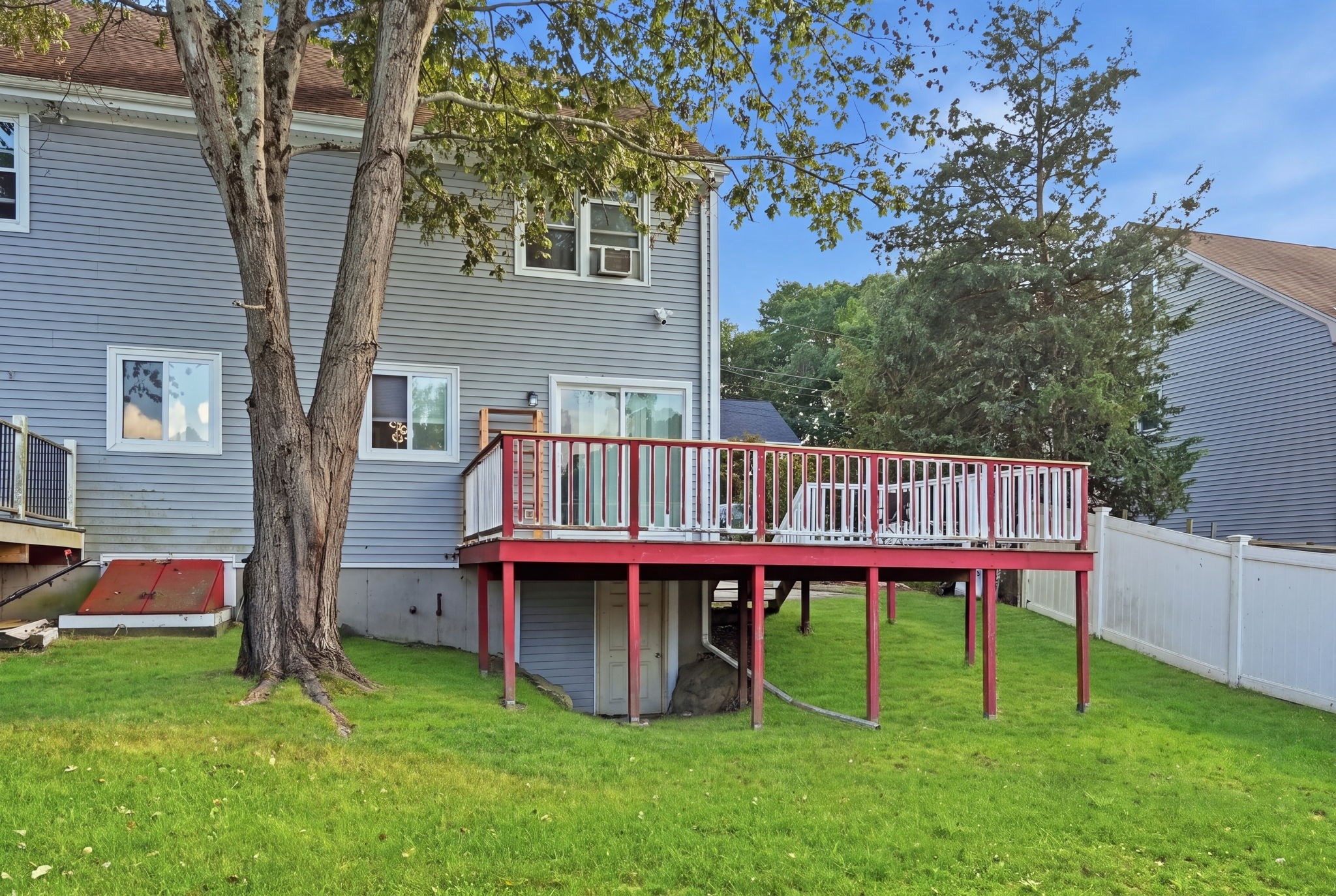 47 Lawn St # 47 Property Photo 37