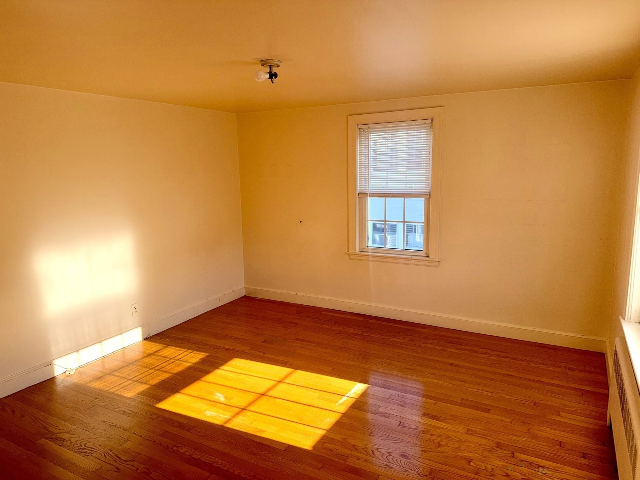 25-27 Bromfield St Property Photo 12