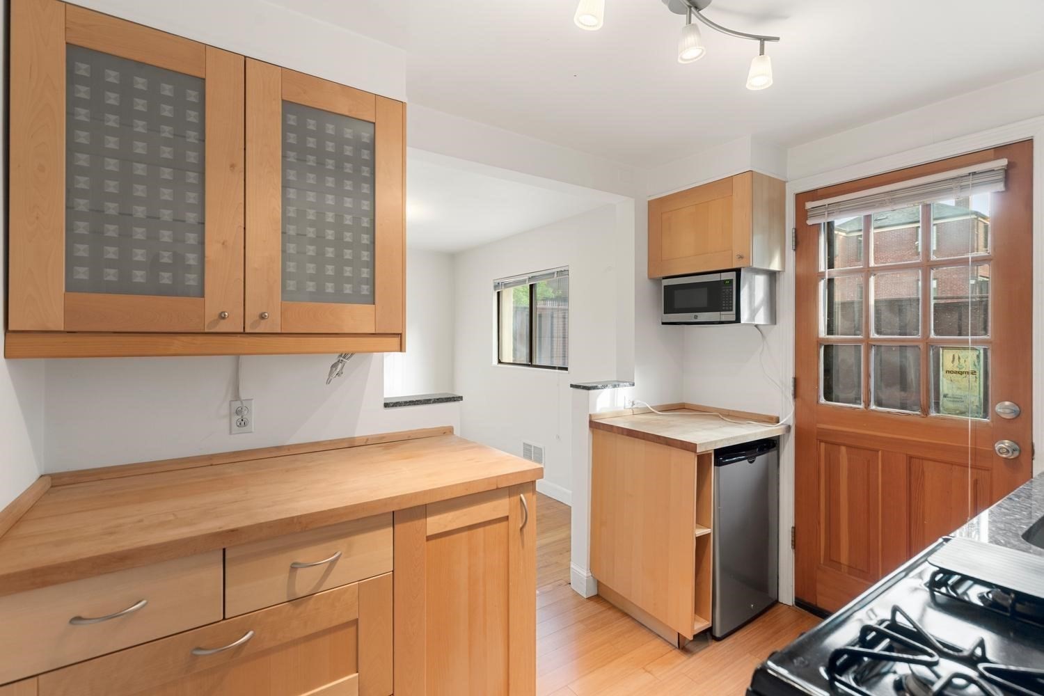 14 Grant Ave # 14 Property Photo 13