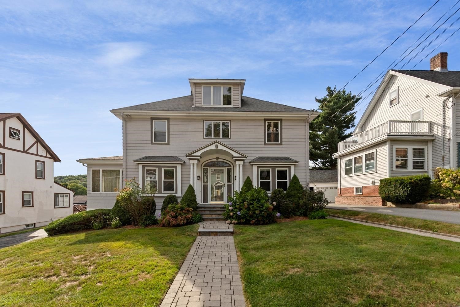 158 Common St Property Photo 1