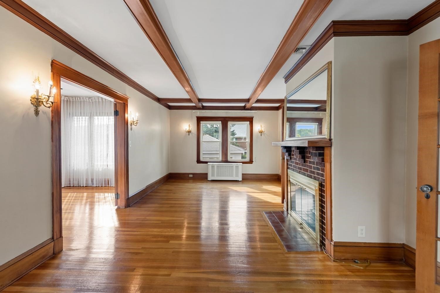 158 Common St Property Photo 9