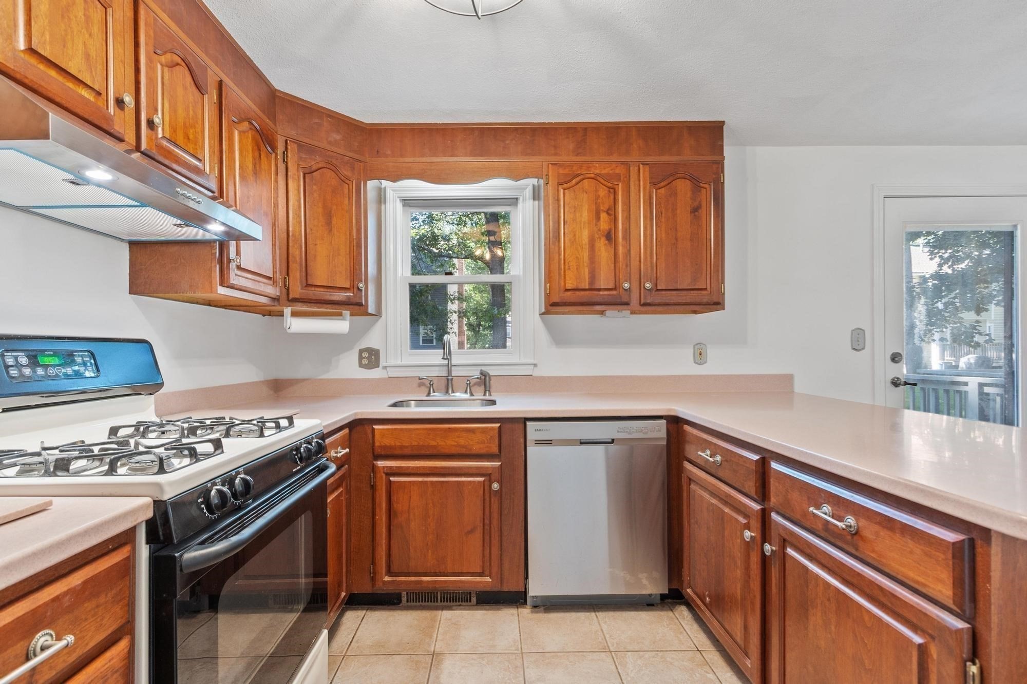 152 Wellman Ave. # 152 Property Photo 8