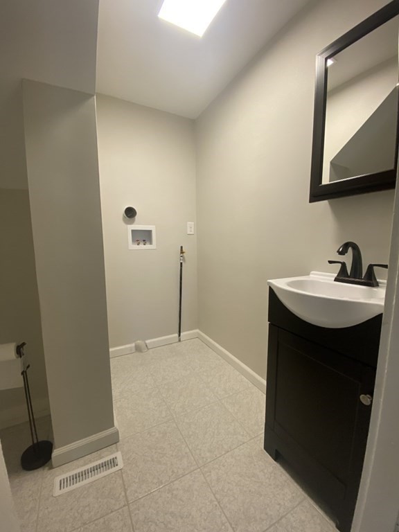 29 Fairview St # 1 Property Photo 6
