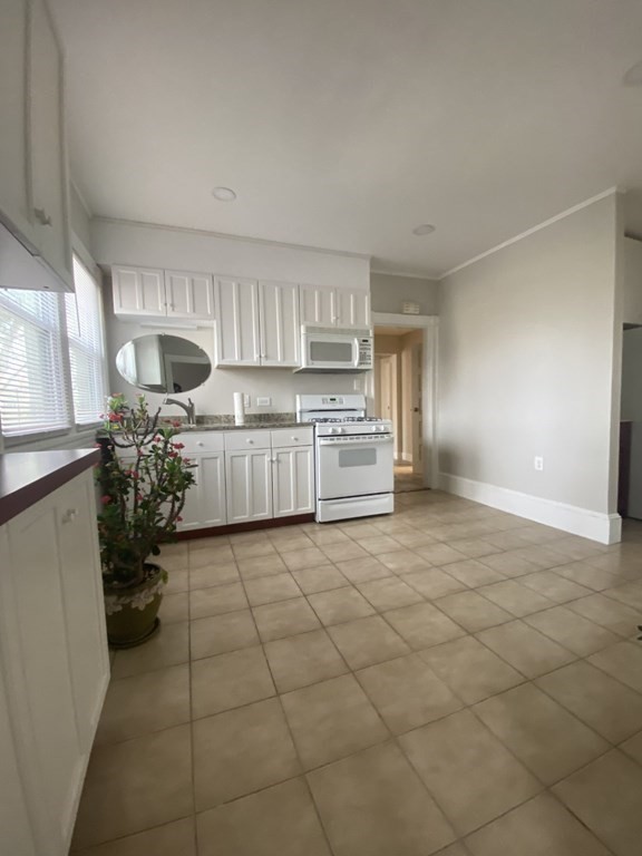 29 Fairview St # 1 Property Photo 8