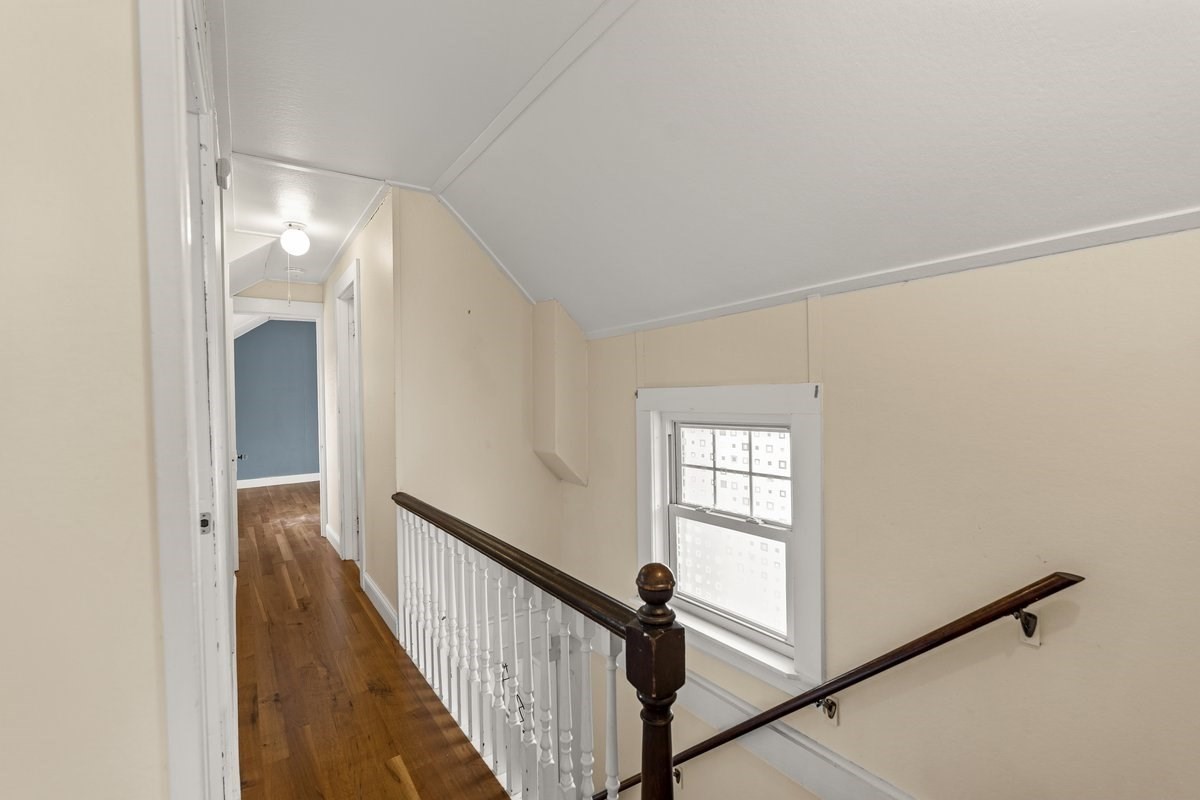 15 3rd St Property Photo 8