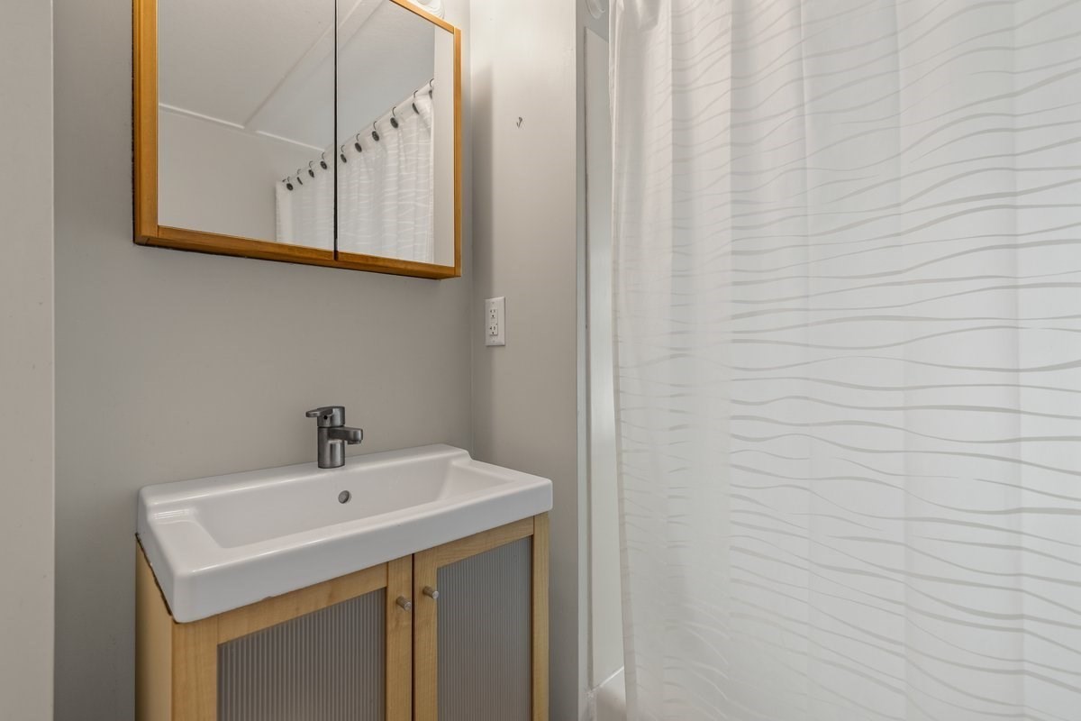 15 3rd St Property Photo 11