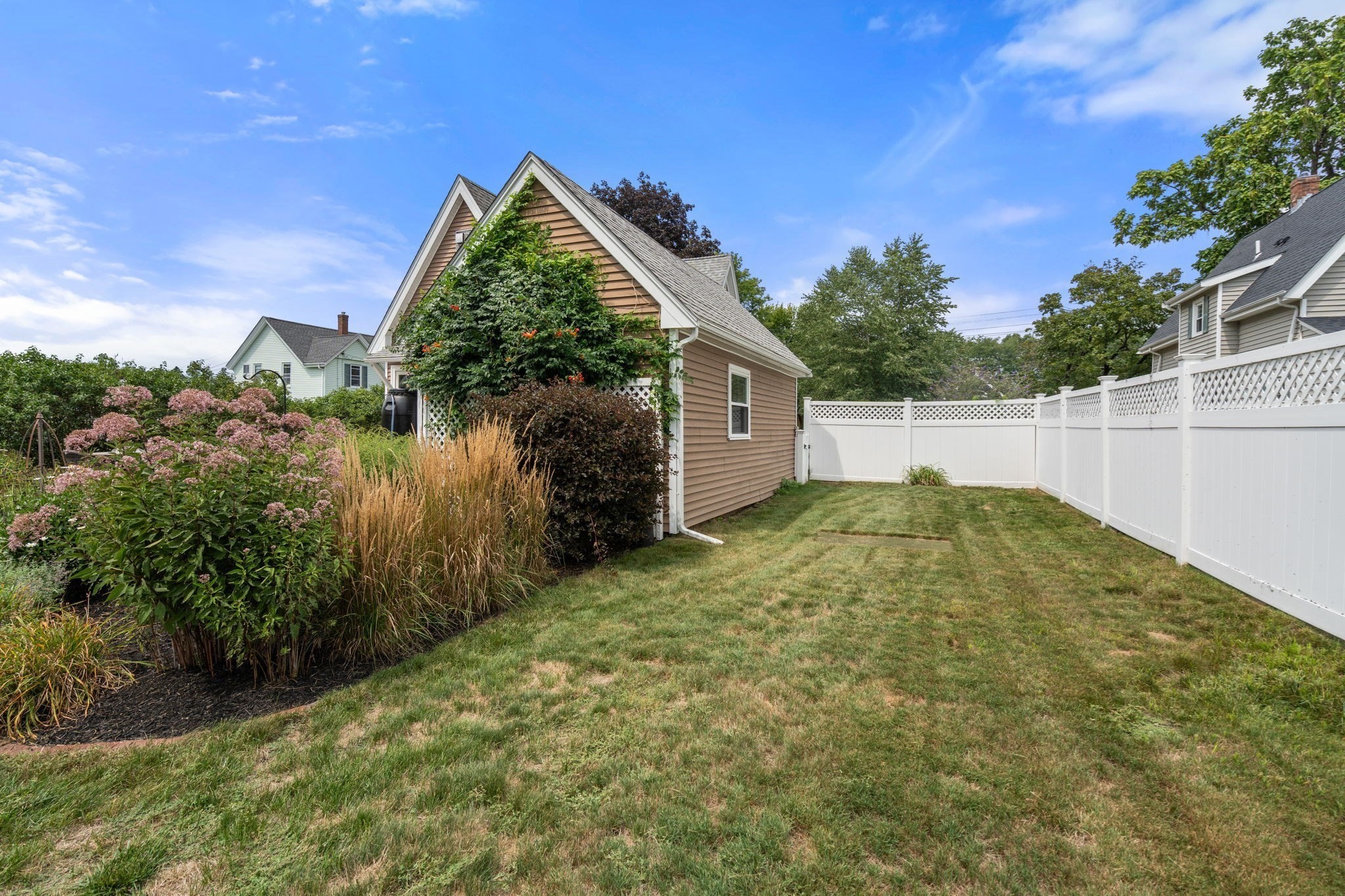 172 West St Property Photo 5