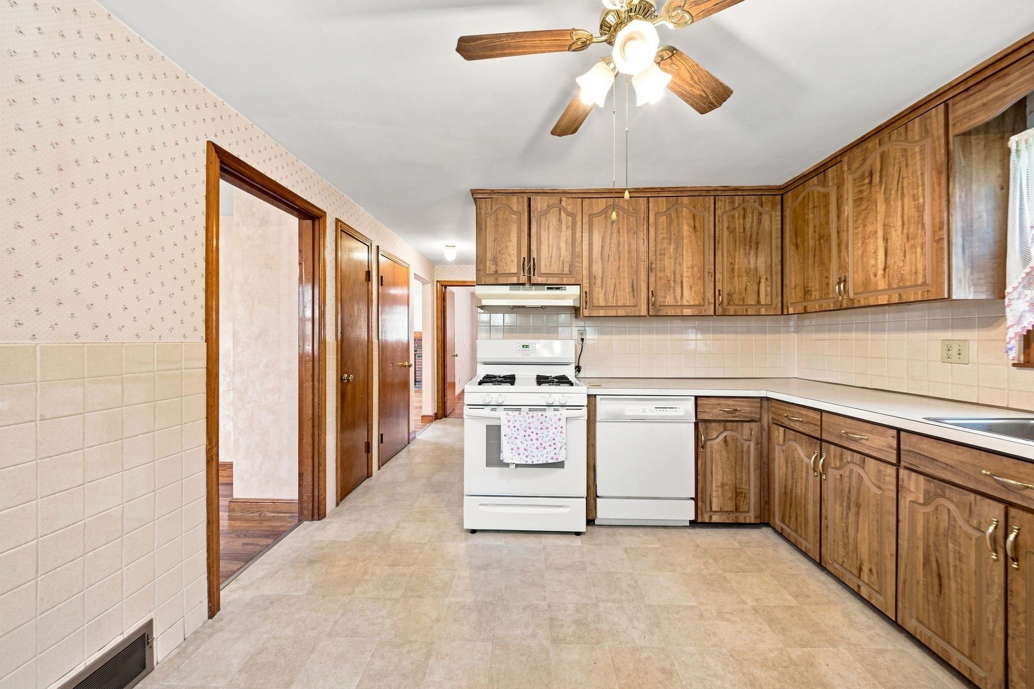 125 Whitehall St Property Photo 30