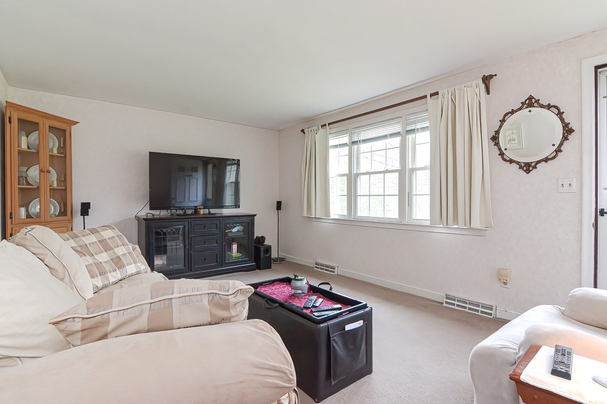 11 Kingsley Rd Property Photo 6