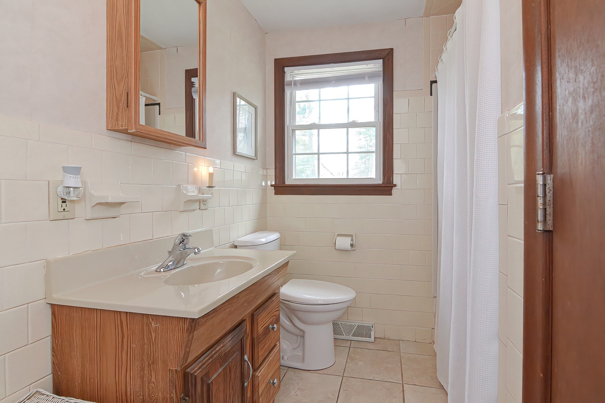 11 Kingsley Rd Property Photo 12