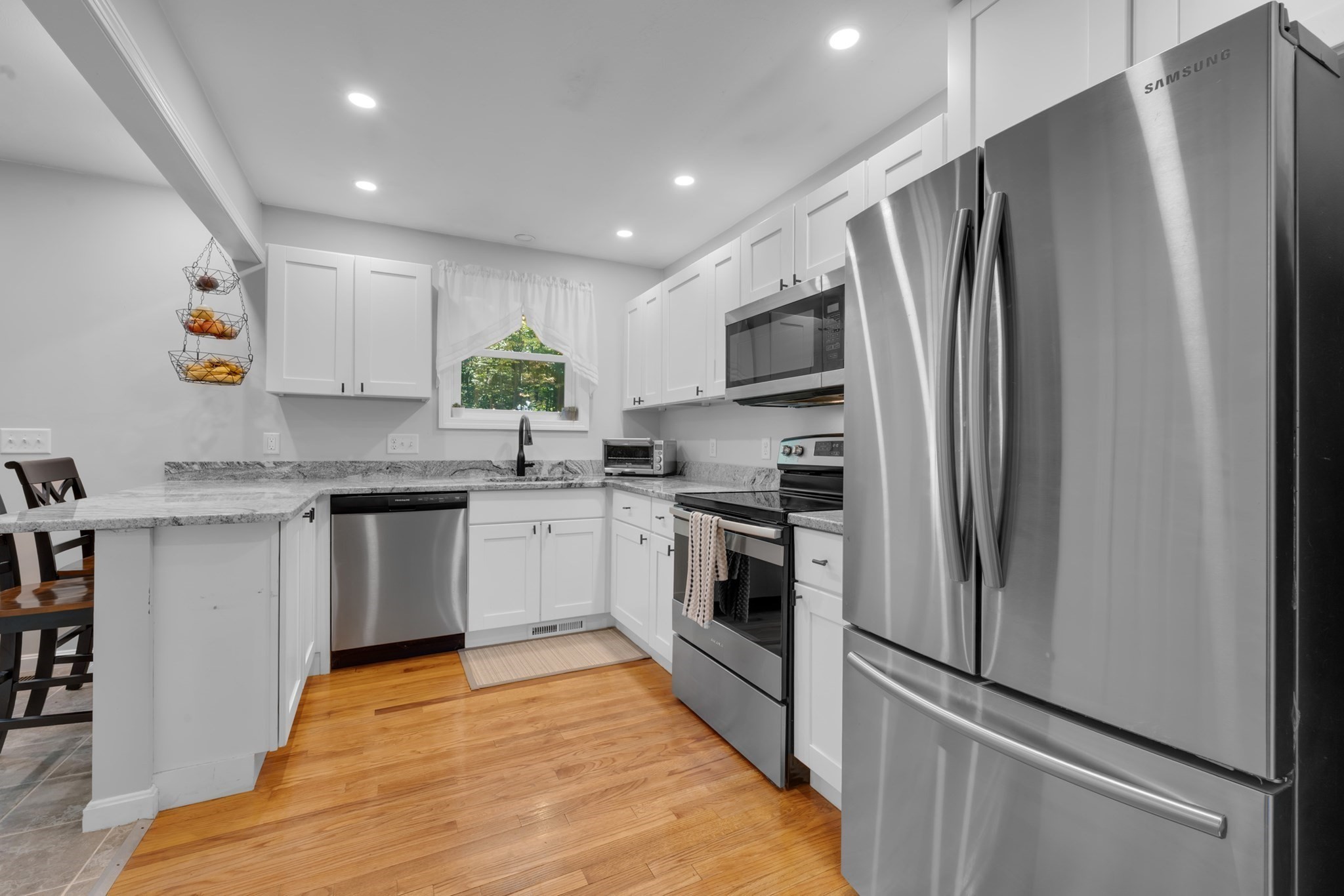 6 Barrett Rd Property Photo 6