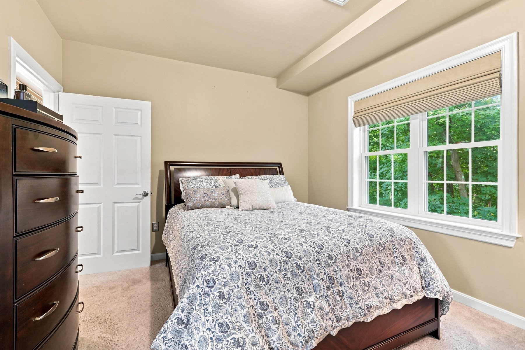 180 Chickering Rd # 302c Property Photo 16