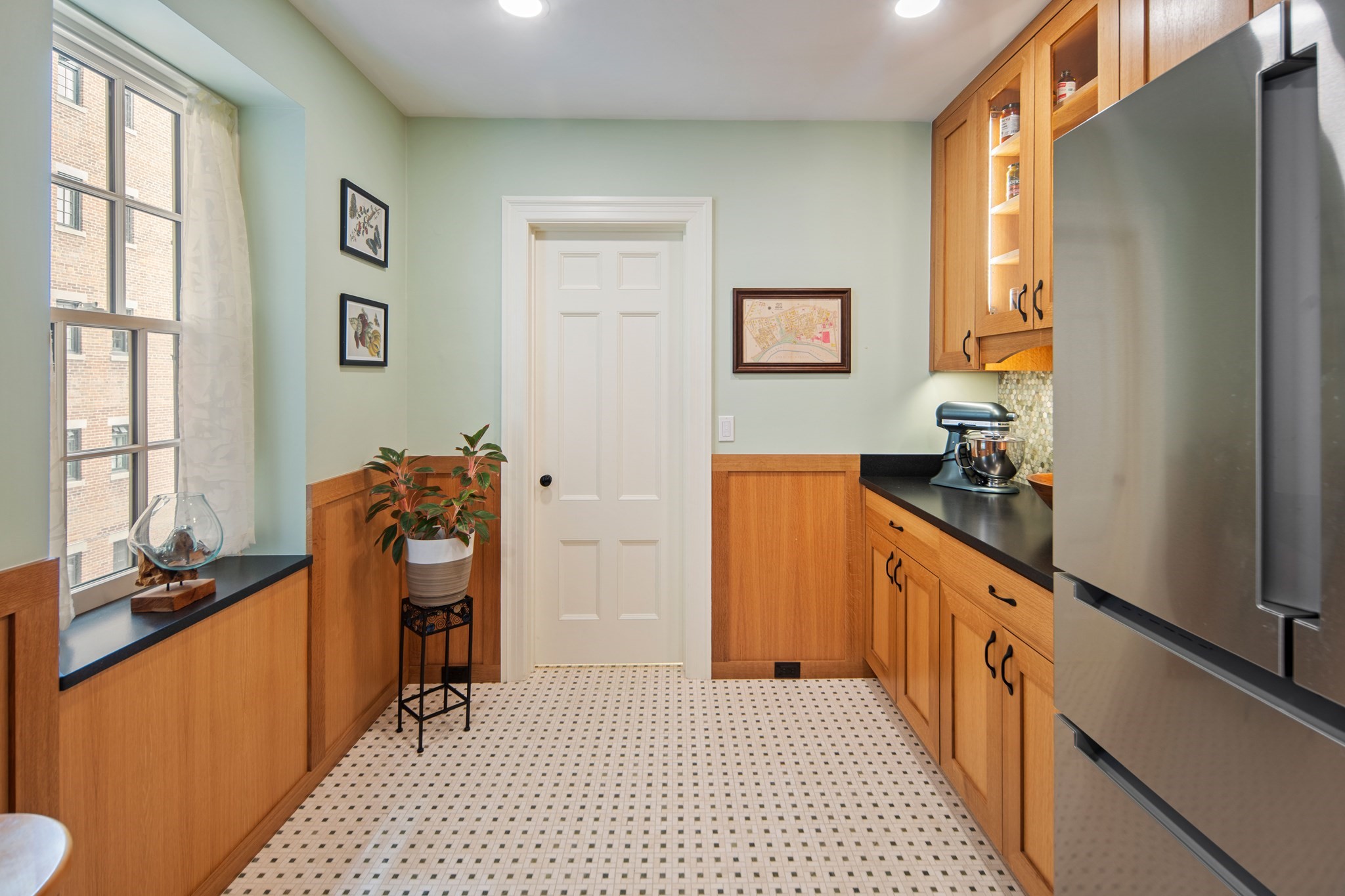 986 Memorial Drive # 204 Property Photo 14