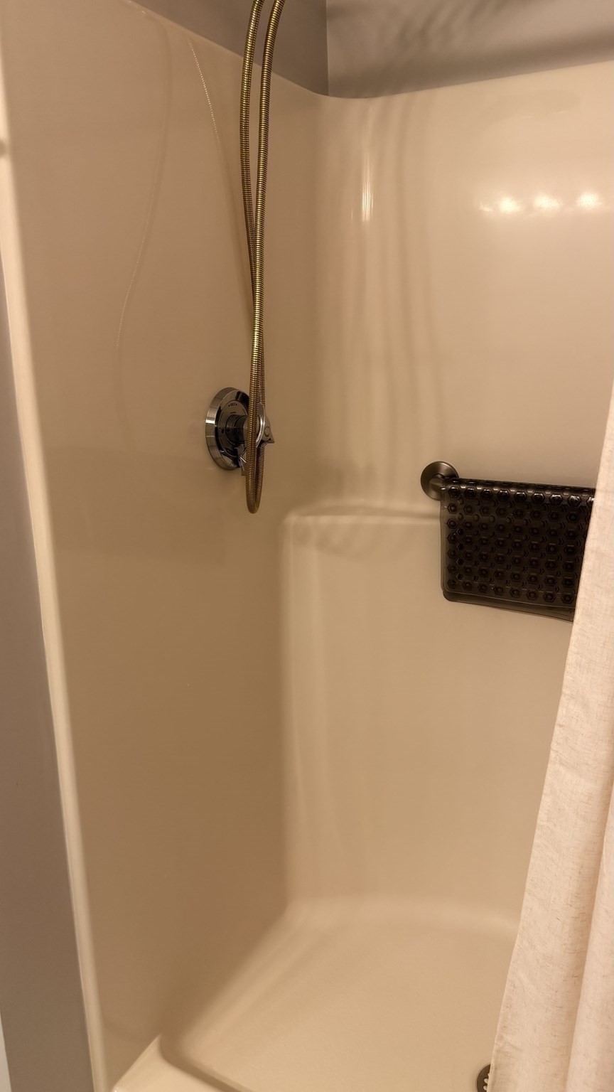 4 Village Dr # 4 Property Photo 18